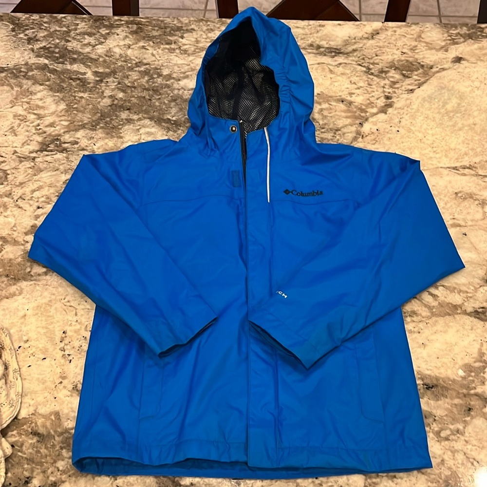 Columbia rain jacket. Barely worn. Excellent condition.